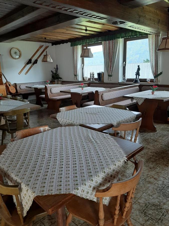 Fruhstuckspension Bischof I D Wiesen Sankt Peter am Kammersberg エクステリア 写真